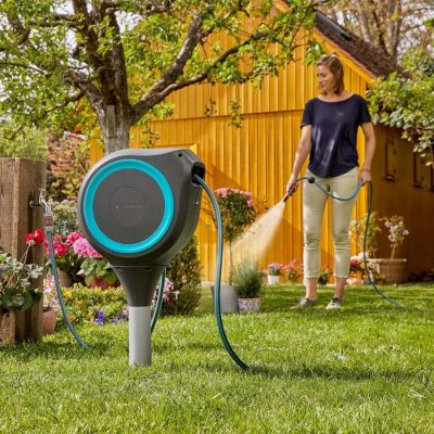 Bộ vòi tưới cây dây rút tự động Gardena